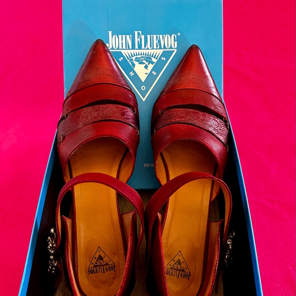 Fluevog Alison-Truth Shoes in Garnet Red, Size 9